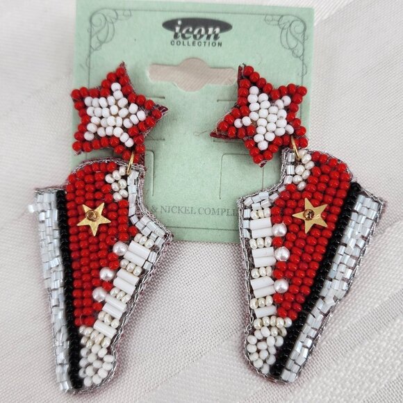 Red Seed Bead Sneaker Earrings Tennis Shoe NWT - Picture 3 of 4